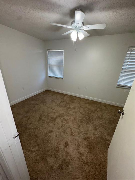 For Rent: $1,379 (2 beds, 1 baths, 938 Square Feet)