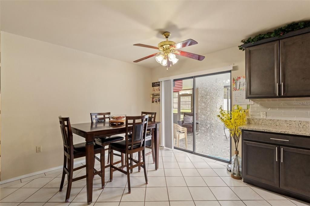 For Sale: $329,900 (3 beds, 2 baths, 1114 Square Feet)