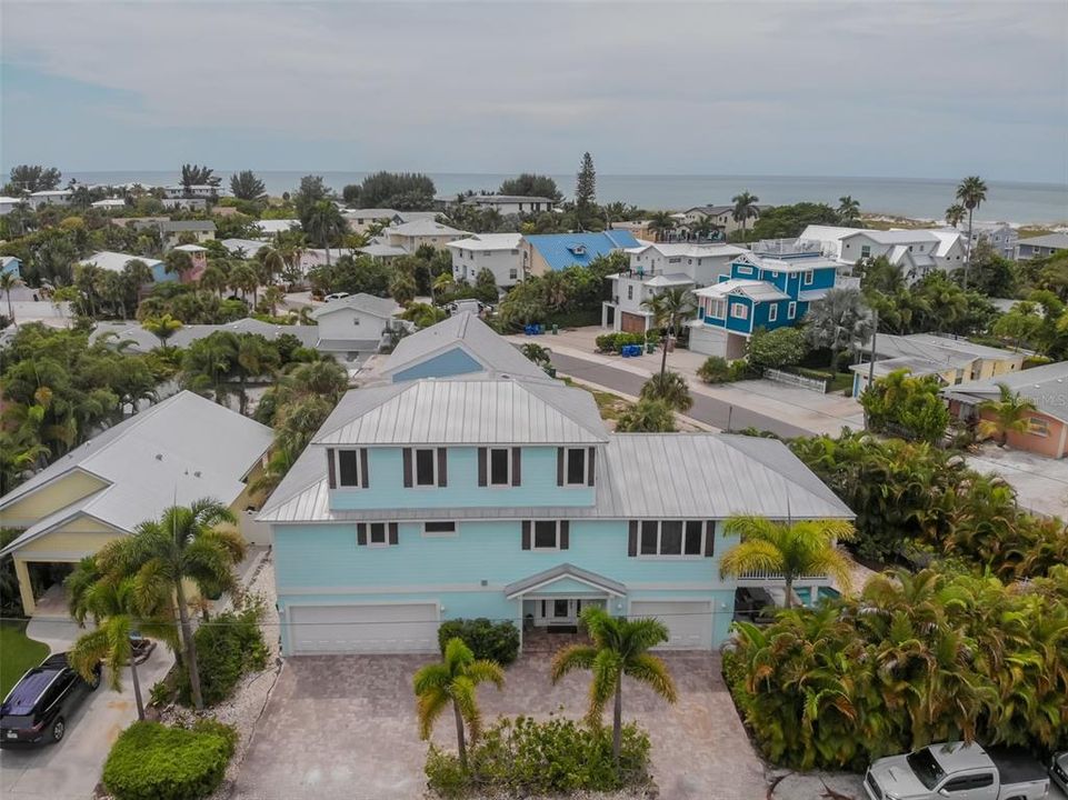 For Sale: $2,925,000 (4 beds, 2 baths, 2412 Square Feet)