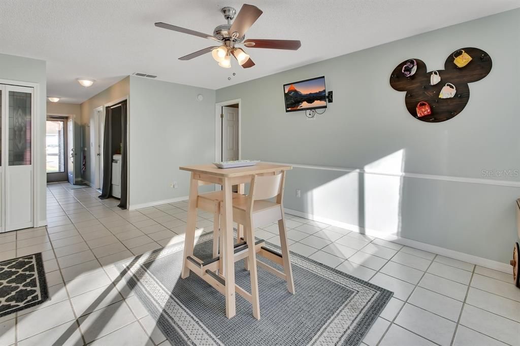 For Sale: $344,900 (4 beds, 2 baths, 1597 Square Feet)