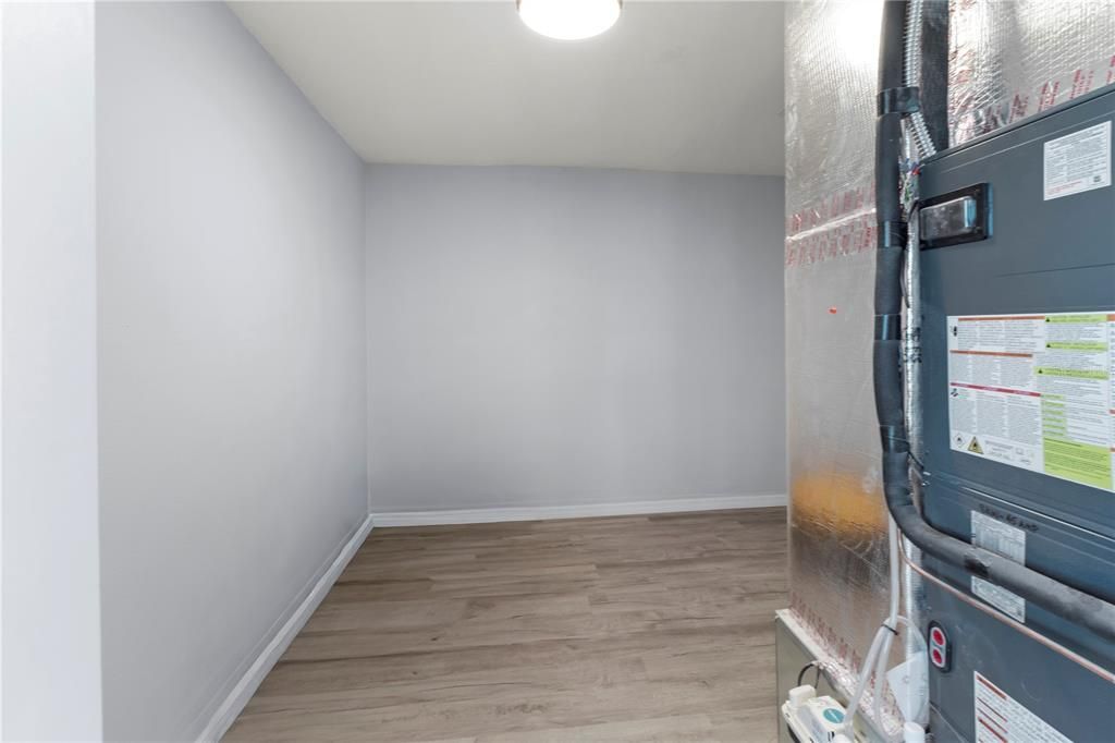 待售: $525,000 (0 贝兹, 0 浴室, 1500 平方英尺)