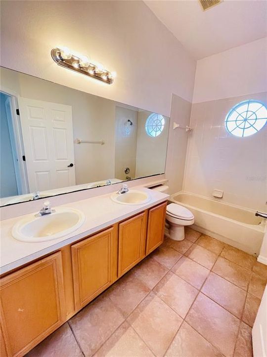 Active With Contract: $2,950 (4 beds, 2 baths, 2545 Square Feet)