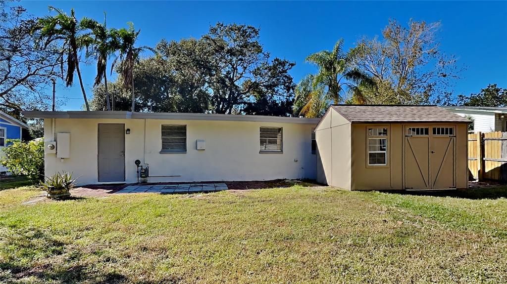 Rear view w/shed