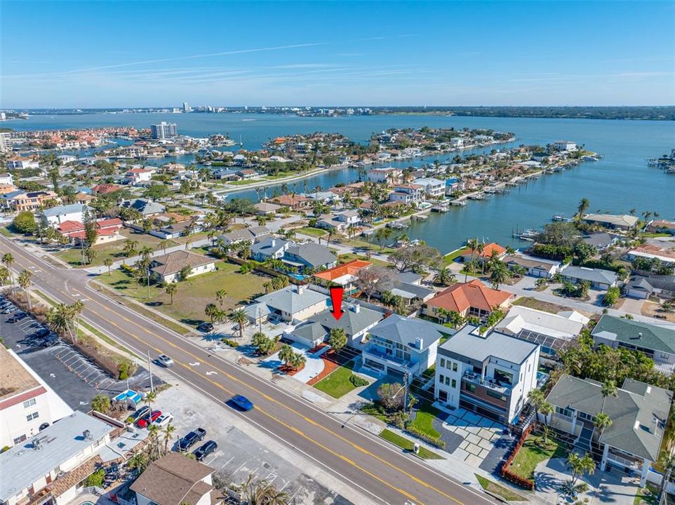 For Sale: $850,000 (3 beds, 2 baths, 2028 Square Feet)