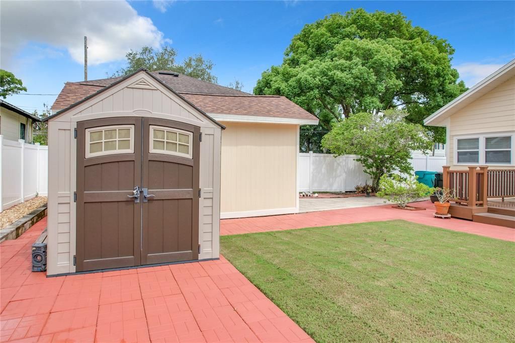 For Sale: $585,000 (3 beds, 2 baths, 1344 Square Feet)