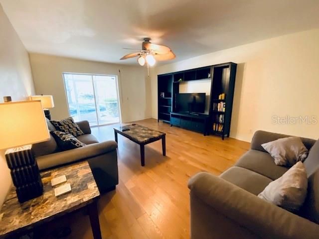 For Rent: $2,295 (2 beds, 2 baths, 1538 Square Feet)