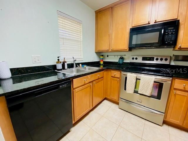 For Rent: $2,295 (2 beds, 2 baths, 1538 Square Feet)