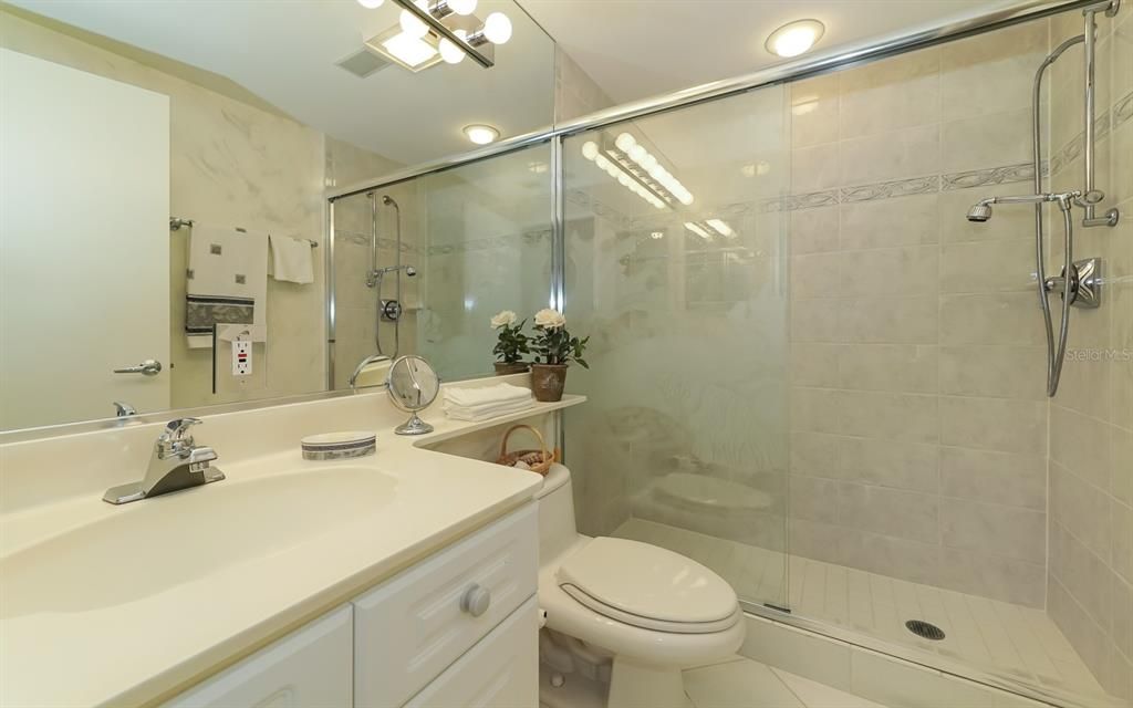 En Suite Guest Bathroom