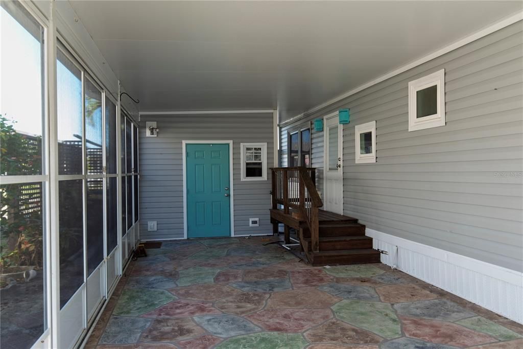 Screened Carport