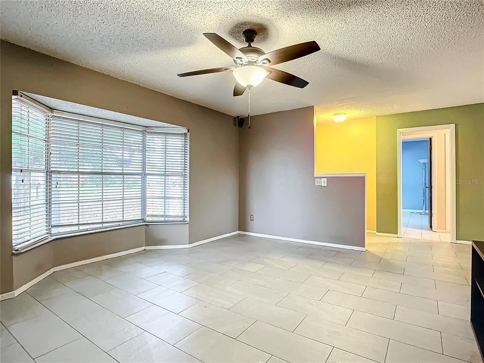 For Rent: $2,200 (2 beds, 2 baths, 1701 Square Feet)