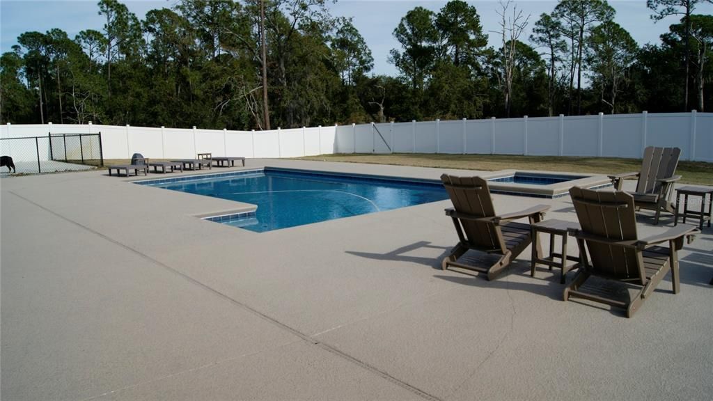 Pool/Deck