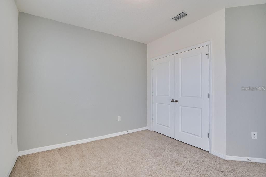 Active With Contract: $239,000 (3 beds, 2 baths, 1478 Square Feet)