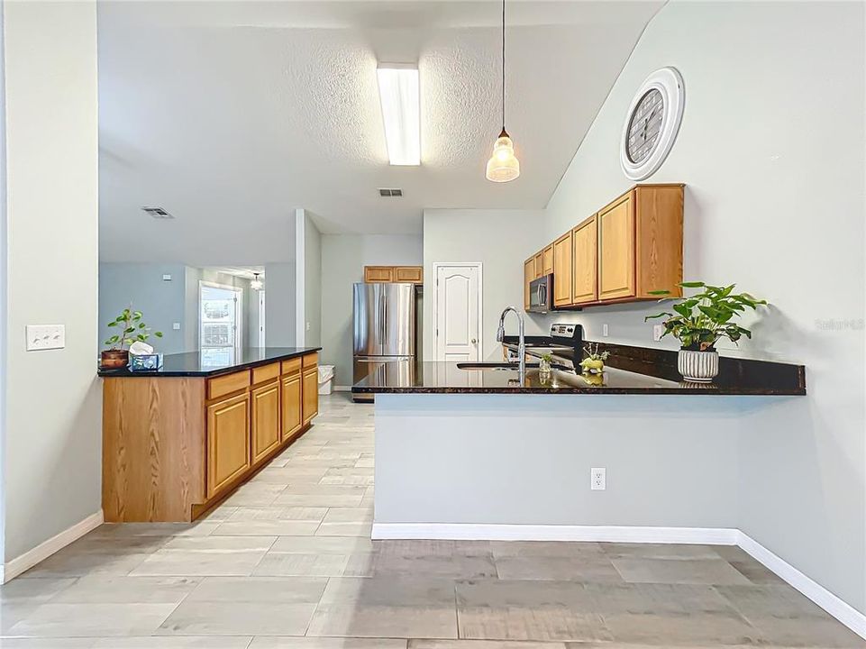 Breakfast/Dining area