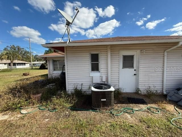 For Sale: $175,000 (3 beds, 2 baths, 1432 Square Feet)