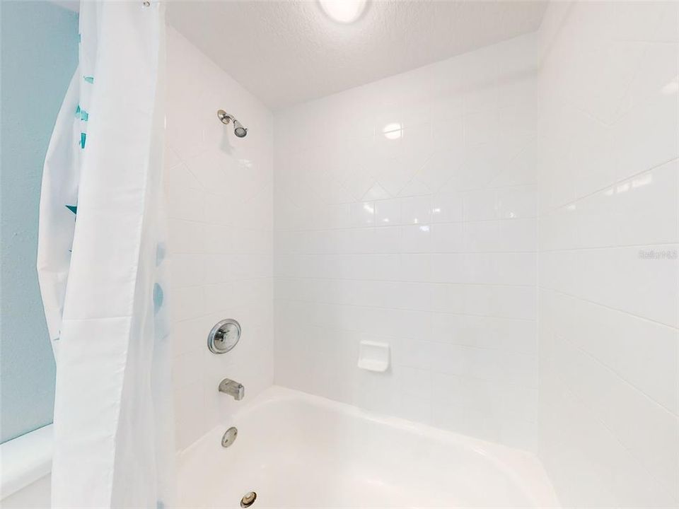 For Sale: $380,000 (2 beds, 2 baths, 1280 Square Feet)