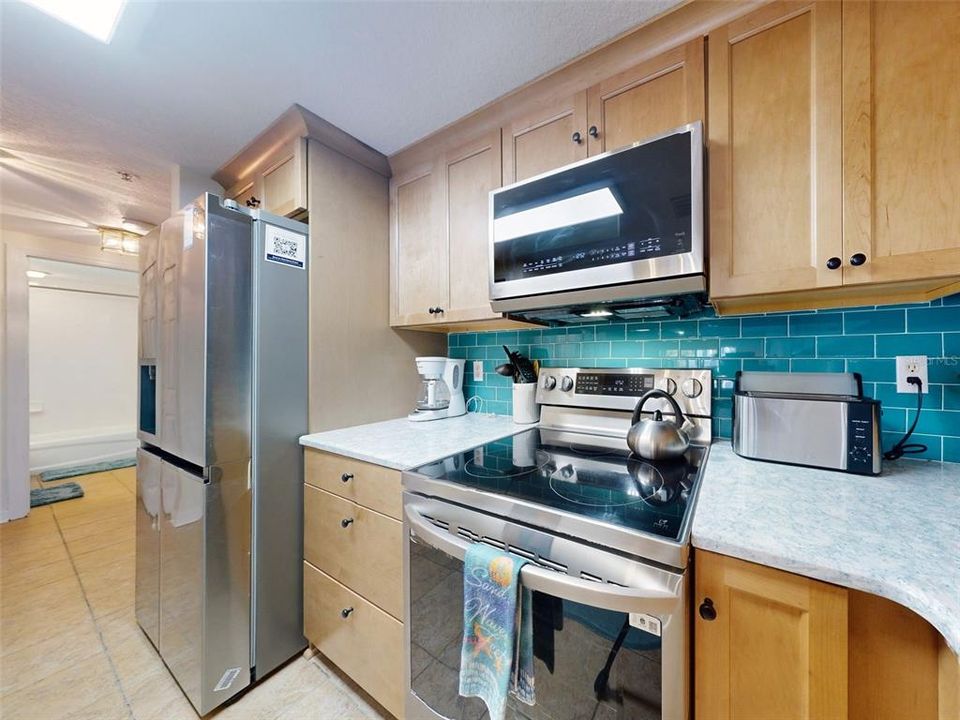 For Sale: $380,000 (2 beds, 2 baths, 1280 Square Feet)