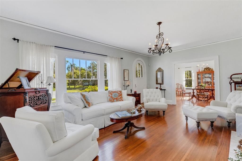 Absolutely pristine original oak floors grace the living room and formal dining room, as well as the breakfast nook