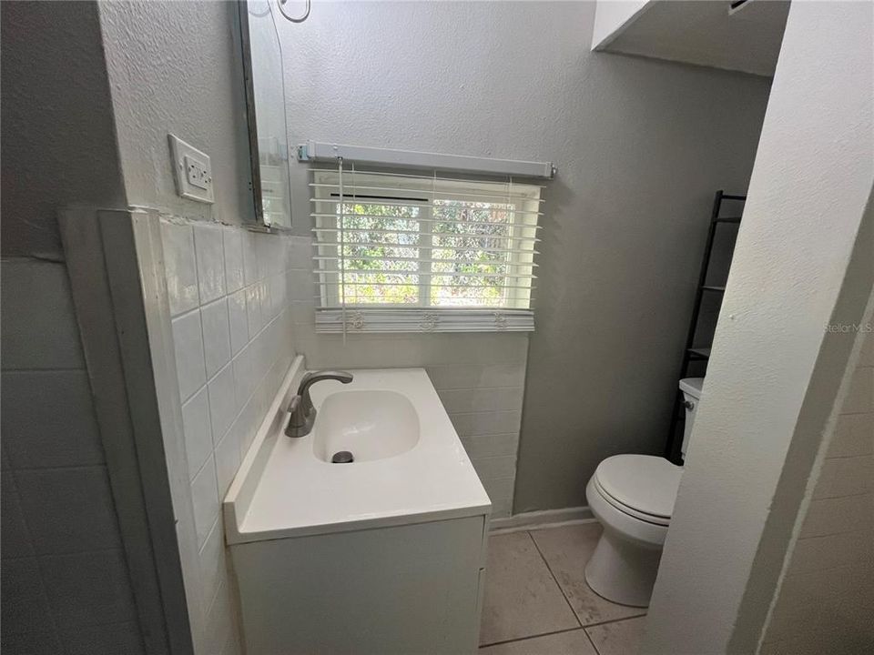 For Rent: $1,300 (1 beds, 1 baths, 483 Square Feet)