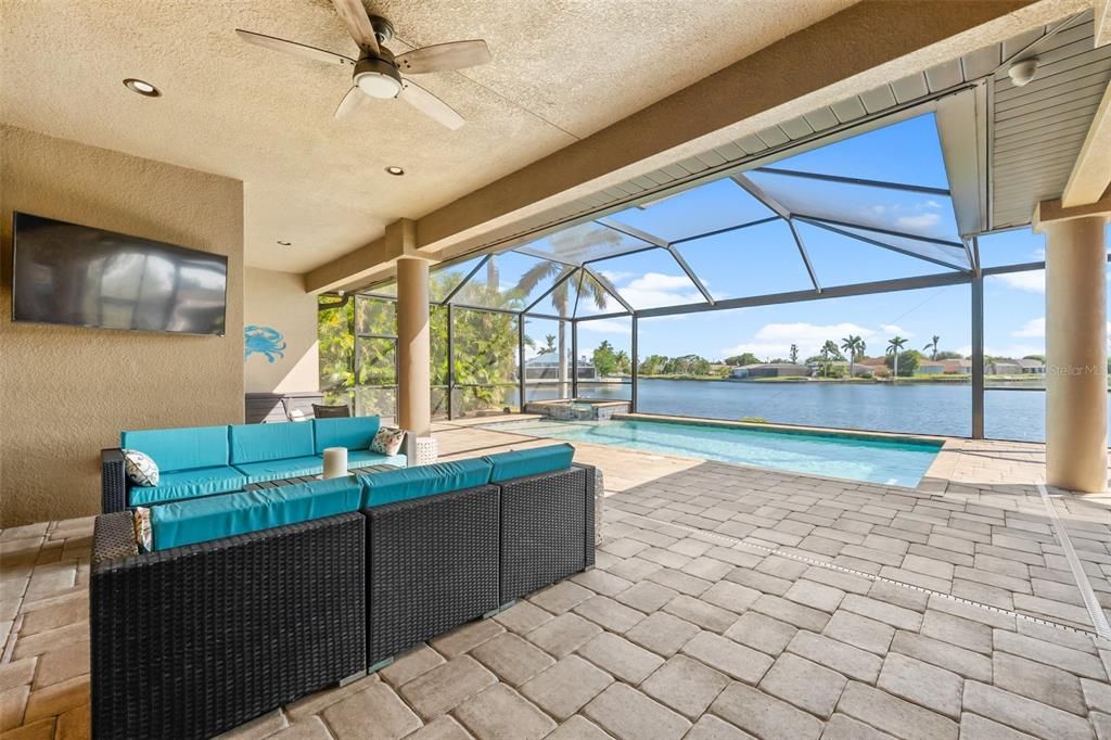 Sitting area in the covered lanai