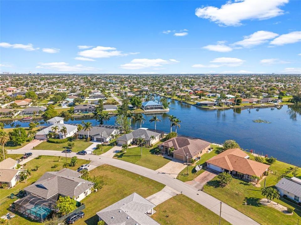 Amazing setting on Intersecting Freshwater Canal Basin