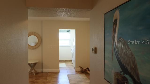 For Sale: $165,000 (2 beds, 2 baths, 1120 Square Feet)