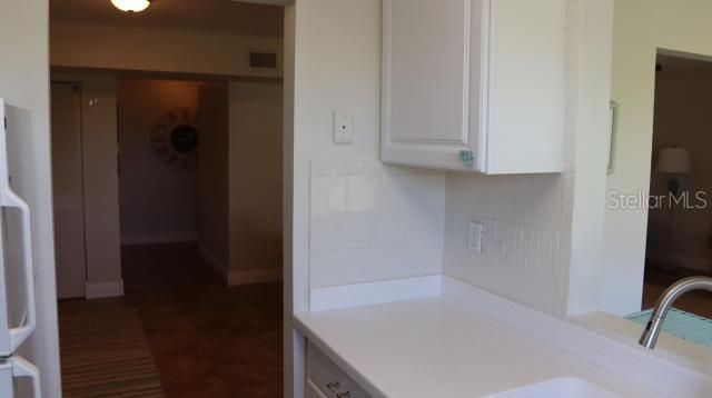 For Sale: $165,000 (2 beds, 2 baths, 1120 Square Feet)