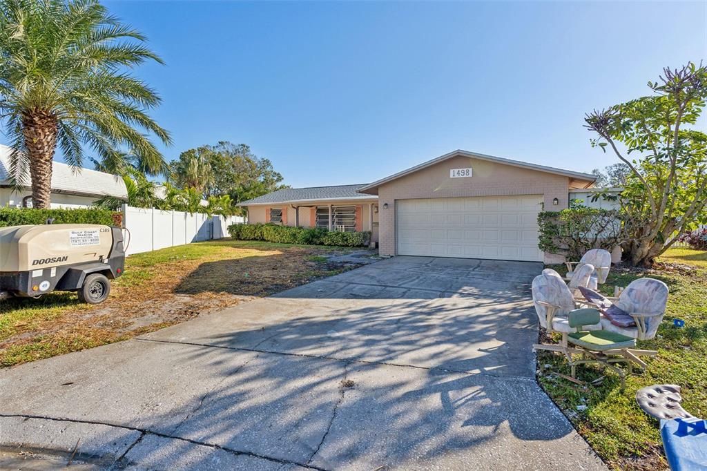 For Sale: $599,999 (3 beds, 2 baths, 1656 Square Feet)