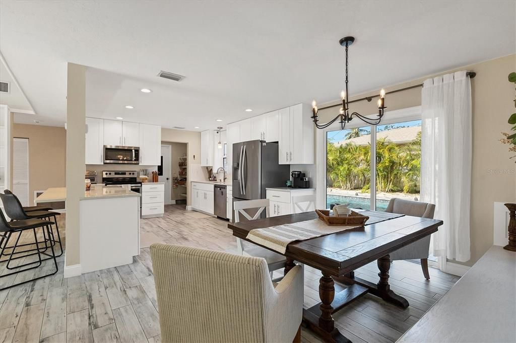 Dining Room & Kitchen