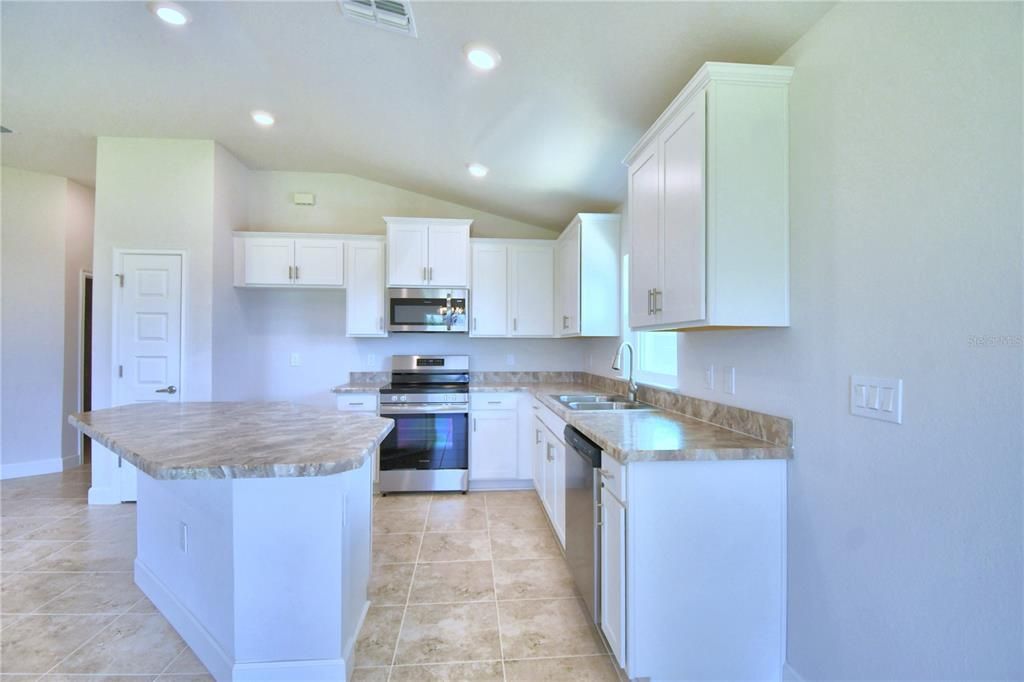 For Sale: $306,875 (3 beds, 2 baths, 1512 Square Feet)