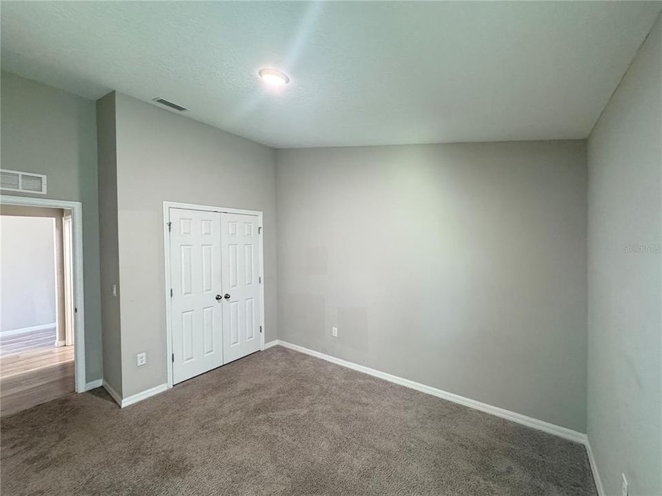 For Rent: $2,250 (4 beds, 2 baths, 1842 Square Feet)