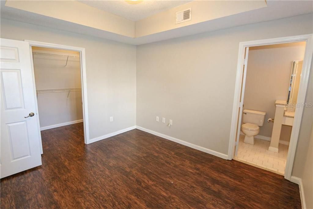 For Rent: $2,550 (1 beds, 1 baths, 604 Square Feet)