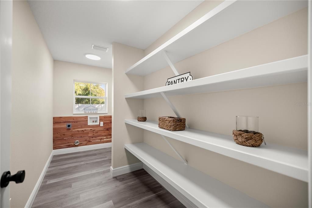 Pantry/Laundry Room