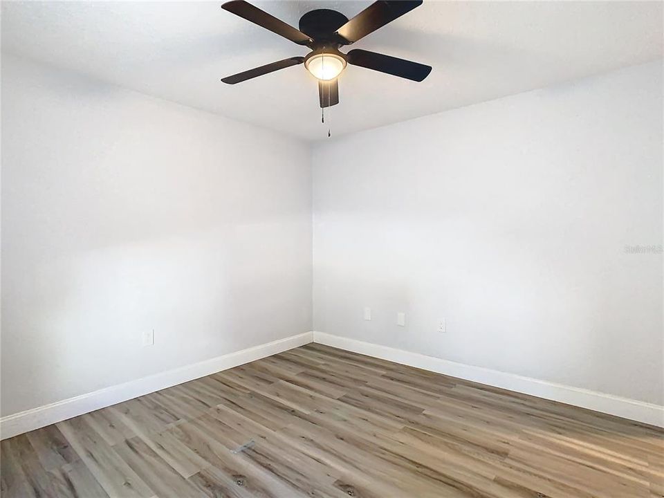 For Sale: $549,000 (3 beds, 2 baths, 1670 Square Feet)