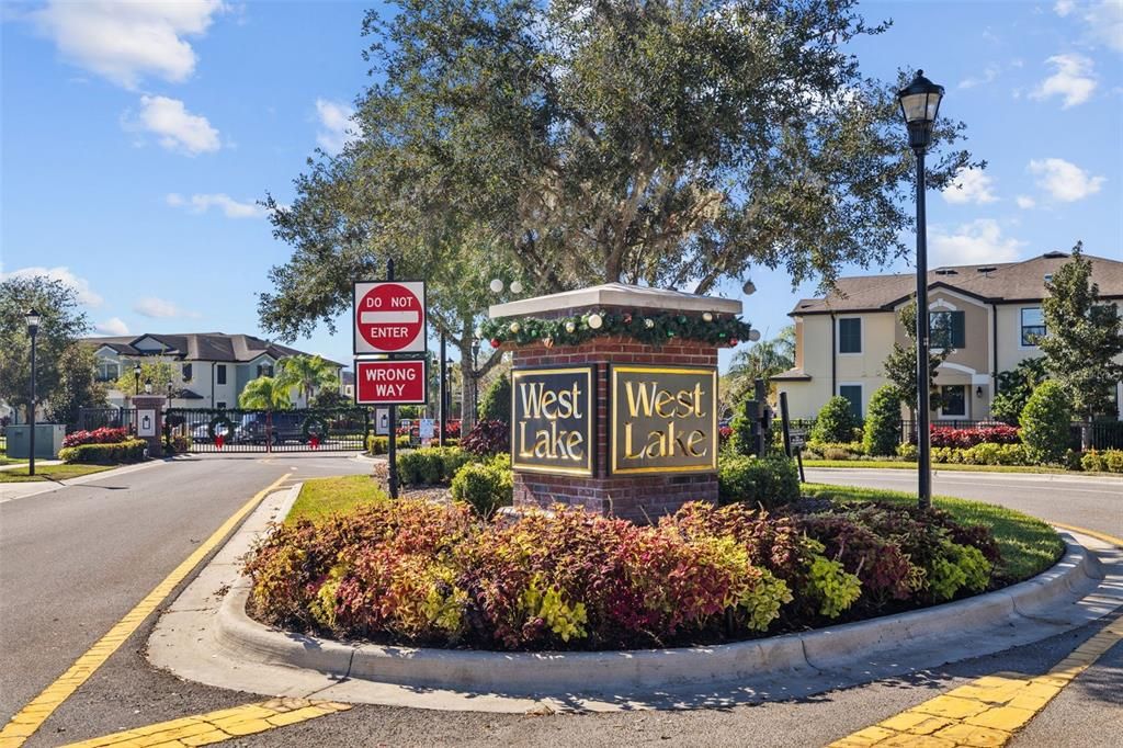 For Sale: $525,000 (3 beds, 2 baths, 2200 Square Feet)