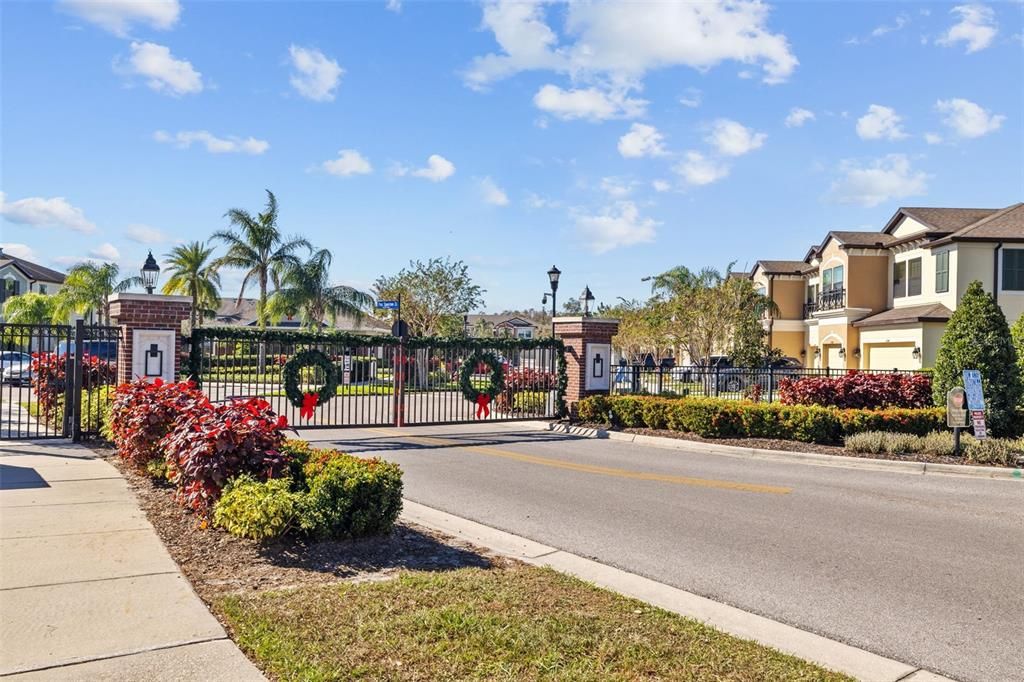 For Sale: $525,000 (3 beds, 2 baths, 2200 Square Feet)