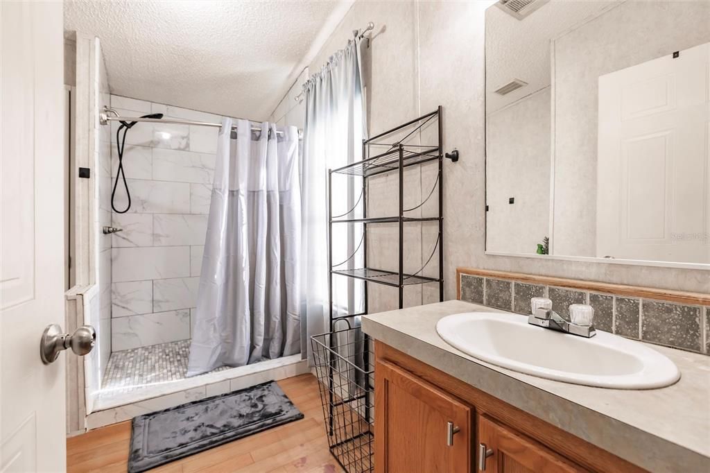 Active With Contract: $169,000 (3 beds, 2 baths, 1056 Square Feet)