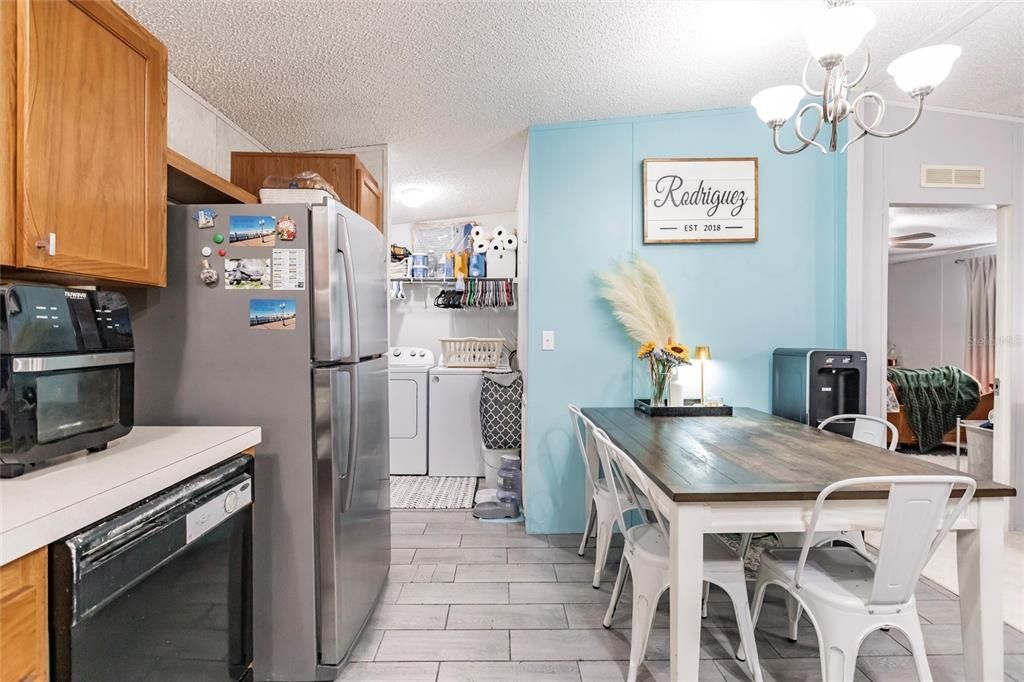 Active With Contract: $169,000 (3 beds, 2 baths, 1056 Square Feet)