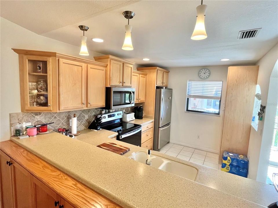 For Sale: $152,000 (2 beds, 2 baths, 1153 Square Feet)