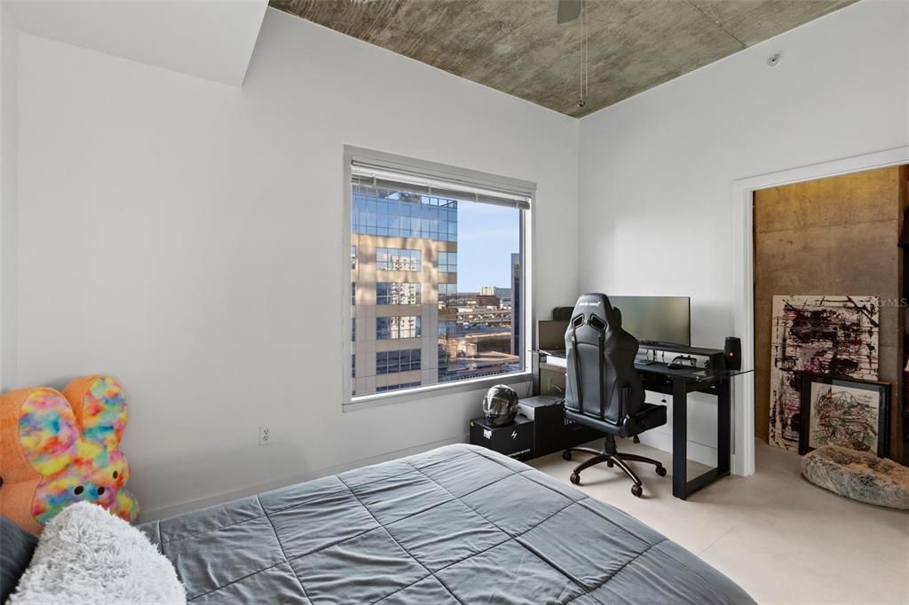 For Sale: $549,000 (2 beds, 2 baths, 1212 Square Feet)