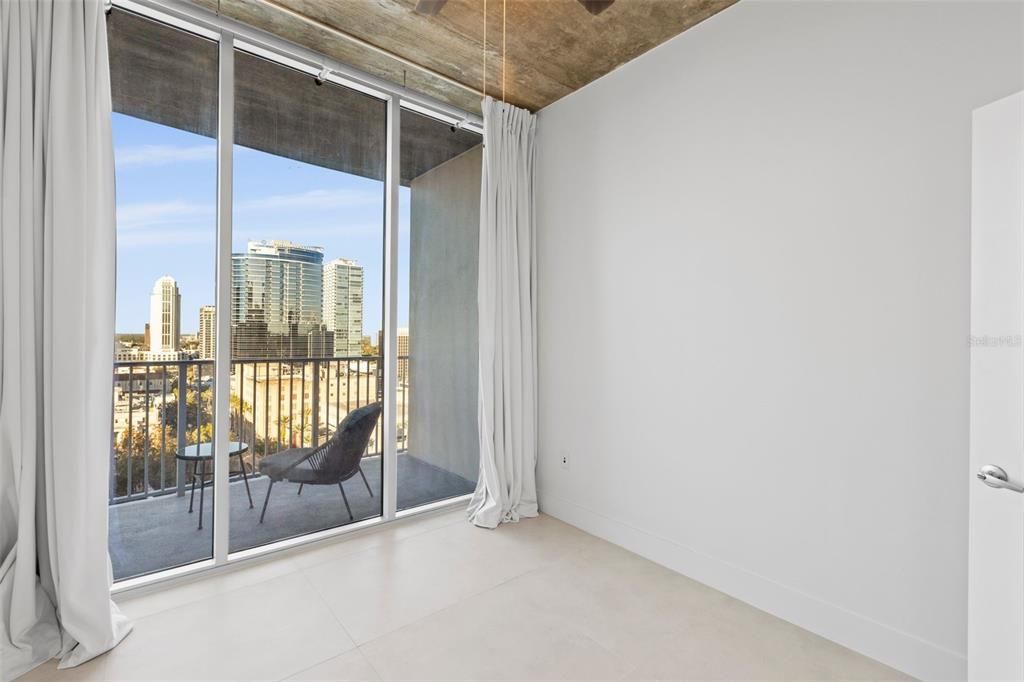 For Sale: $549,000 (2 beds, 2 baths, 1212 Square Feet)