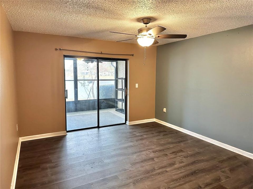 For Sale: $225,000 (2 beds, 2 baths, 1181 Square Feet)