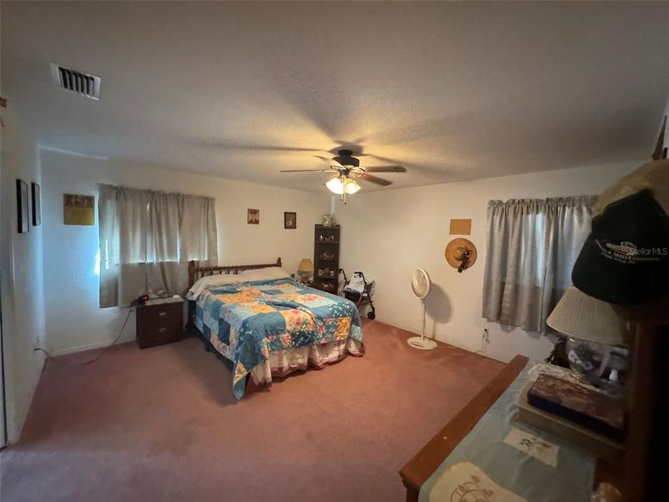 For Sale: $224,900 (3 beds, 2 baths, 1628 Square Feet)