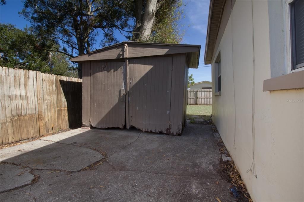 For Sale: $285,000 (3 beds, 1 baths, 1015 Square Feet)