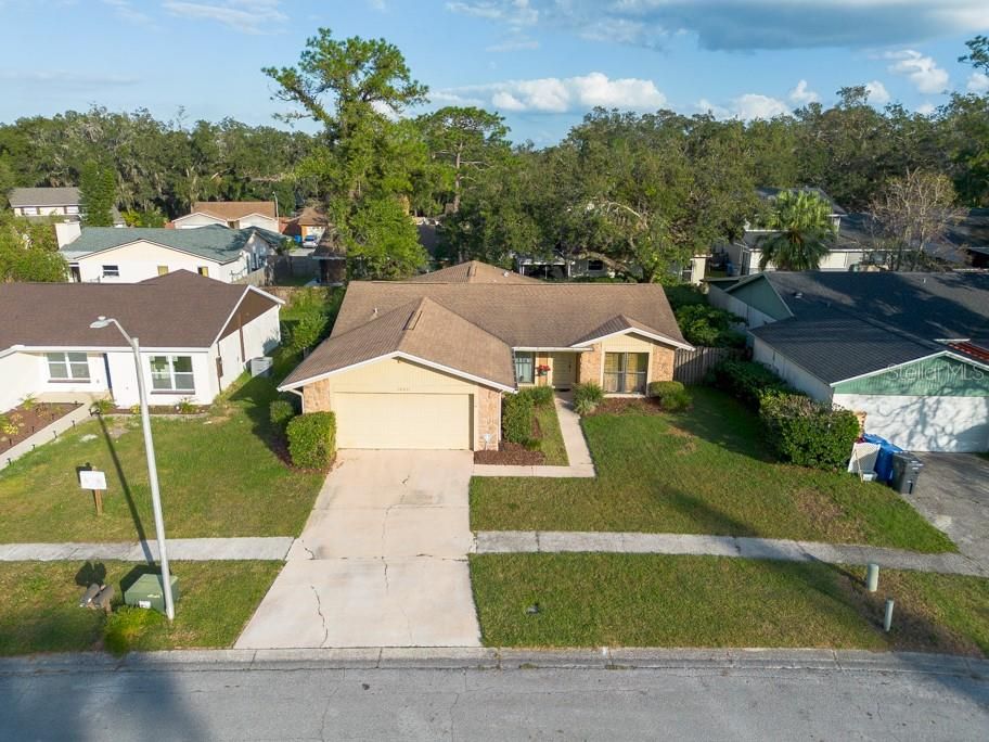 Active With Contract: $370,000 (3 beds, 2 baths, 1934 Square Feet)