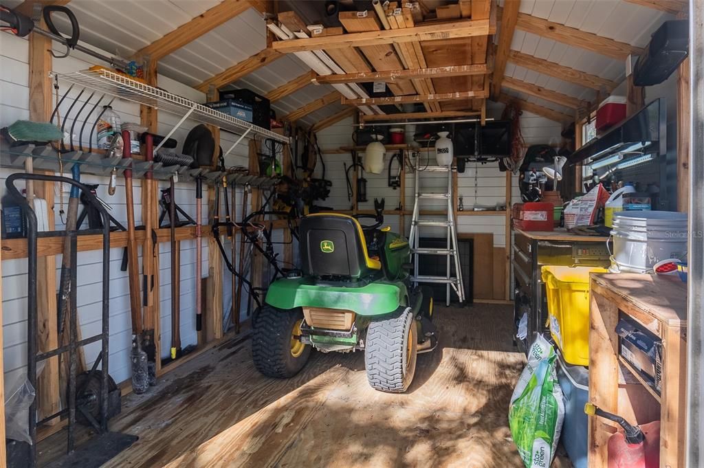 Smithbilt 2021 work shed with electric