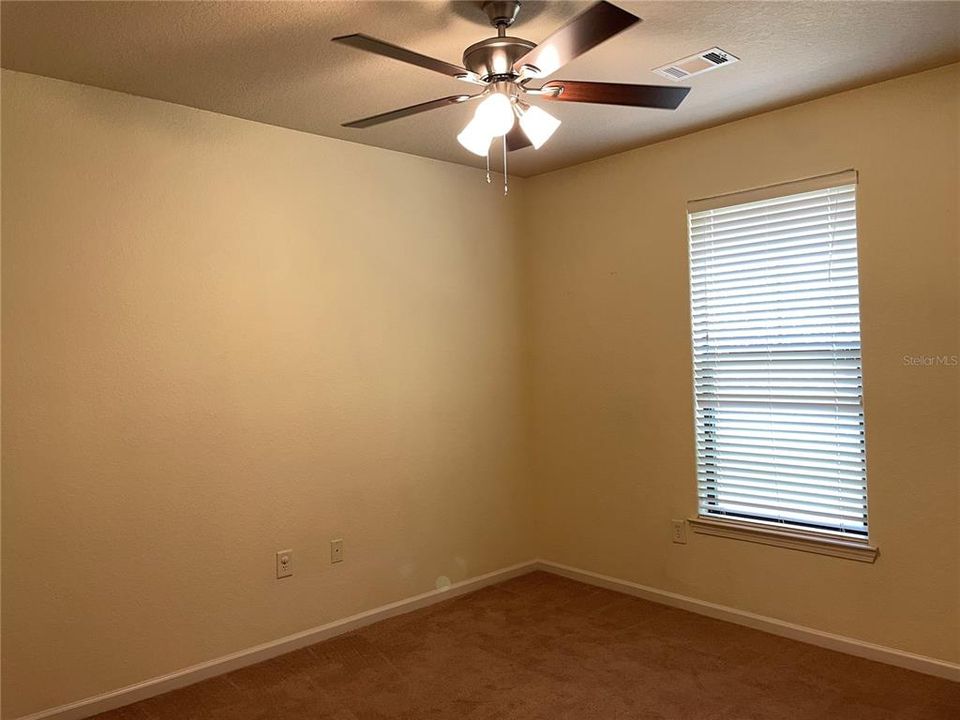 For Rent: $1,850 (3 beds, 3 baths, 1326 Square Feet)