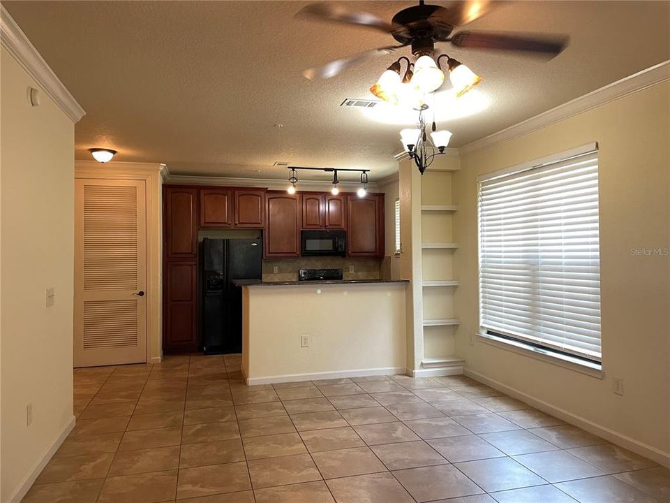 For Rent: $1,850 (3 beds, 3 baths, 1326 Square Feet)