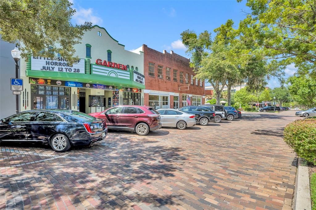 For Sale: $2,200,000 (4 beds, 2 baths, 2868 Square Feet)