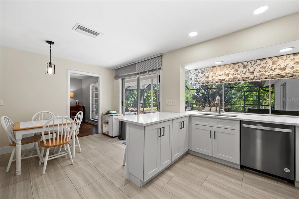 Kitchen/Dining Area