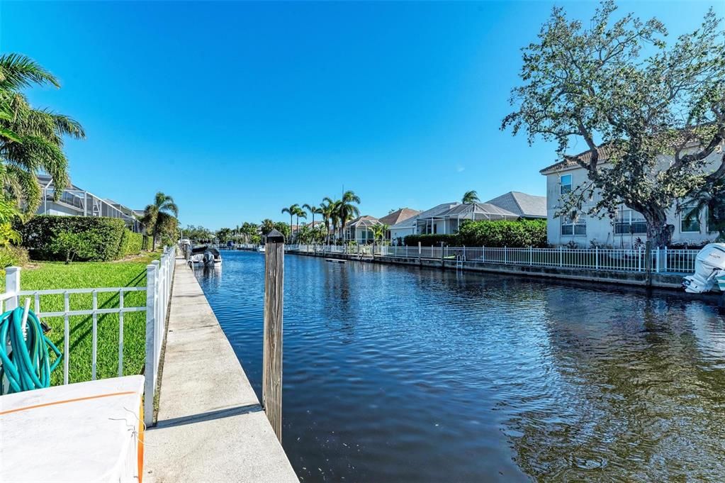 For Sale: $935,000 (2 beds, 2 baths, 1876 Square Feet)